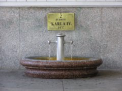 История возникновения и эволюция сосудов для питья минеральной воды в Карловых Варах